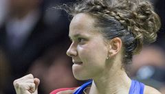 Barbora Strýcová v semifinále Fed Cupu proti výcarkám.