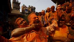 Festival Sindoor Jatra se kadoron koná v Thimi na oslavu píchodu nepálského...
