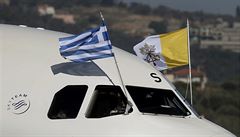 Letadlo, kterým pape piletl na Lesbos.