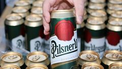 Pivo Pilsner Urquell v plechovce.