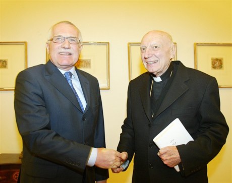 Tomá pidlík s exprezidentem Václavem Klausem.