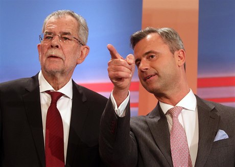 Norbert Hofer (vpravo) a Alexander Van der Bellen.