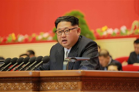 Kim ong-un na sjezdu vládnoucí Korejské strany práce.