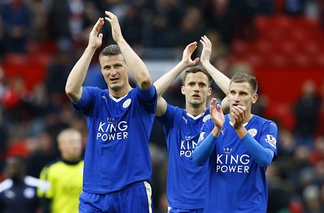 Fotbalisté Leicesteru se díky senzanímu triumfu stanou neekanými bohái.