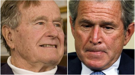 Exprezidenti. George H. W. Bush (vlevo) a jeho syn Gerge W. Bush.