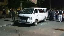 Neznámí pachatelé rozstříleli dodávku, ve které bylo osm policistů. | na serveru Lidovky.cz | aktuální zprávy
