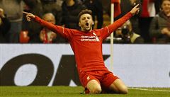 Semifinále Evropské ligy Liverpool - Villarreal (Adam Lallana slaví gól)