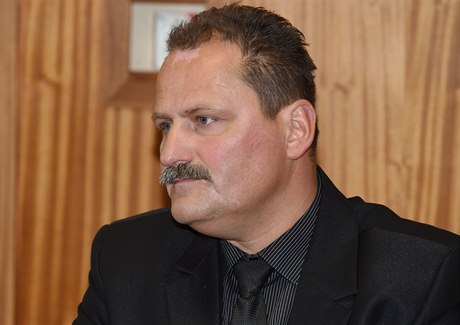 Bývalý editel mstské policie ve ternberku Pavel Pospíil u soudu kvli...