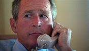 George W. Bush na palub Air Force One pi telefontu o tocch s...