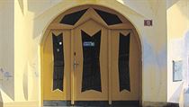 Kubistický portál na domě dr. Fáry na pehřimovském Masarykově náměstí je... | na serveru Lidovky.cz | aktuální zprávy