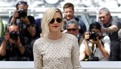 Hereka Kristen Stewart pedstavila v Cannes svj nový film Personal Shopper.