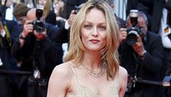 Hereka, zpvaka a letoní lenka hlavní poroty Vanessa Paradis.