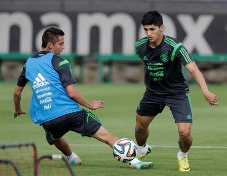 Alan Pulido na tréninku.