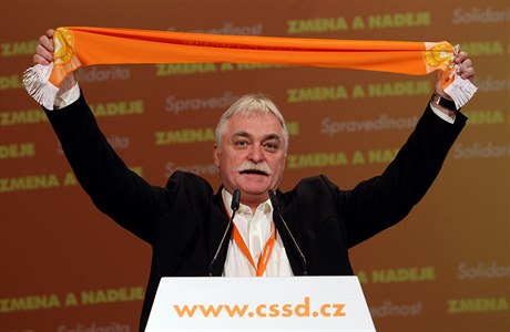 Milan Urban na sjezdu sociální demokracie v roce 2009.