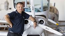 Firma TL-Ultralight Jiřího Tlustého mladšího patří mezi čtyři nejlepší svého... | na serveru Lidovky.cz | aktuální zprávy
