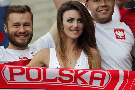 Bude se tato polská fanynka radovat také dnes veer?