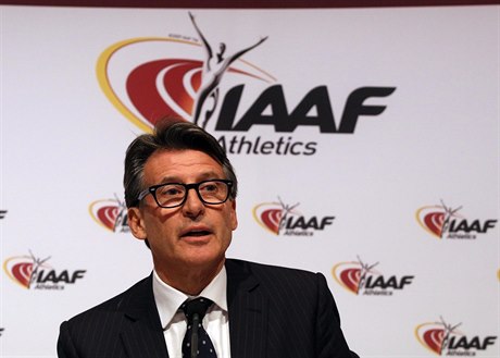 Sebastian Coe si stojí za trestem pro Rusy.