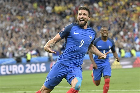 Olivier Giroud otevel skóre u ve 12. minut. V 58. minut zvyoval u na 5:1.