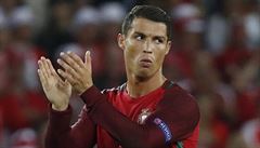 Cristiano Ronaldo v utkání s Rakouskem marn hledal recept na vstelení branky.