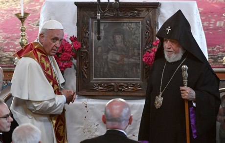 Pape Frantiek s arménským patriarchou Karekinem II.