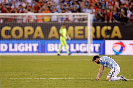 Messi nedal penaltu a koní v reprezentaci.