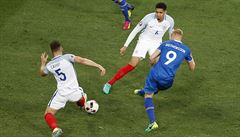 Anglie vs. Island (Kolbeinn Sigthorsson stílí gól).