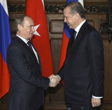 Vladimir Putin a Recep Tayyip Erdogan opt ruku v ruce? Hrozba kavkazských...