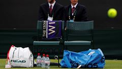 Tenisová bagá na Wimbledonu.