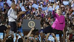 Prezident Barack Obama podpoil v Charlotte Hillary Clintonovou v boji o Bílý...