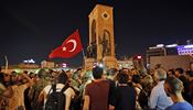 Nmst Taksim v Istanbulu bhem pokusu o pevrat