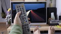 Sledování televize - ilustrační foto | na serveru Lidovky.cz | aktuální zprávy