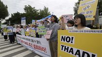 Demonstranti ped jihokorejskm ministerstvem obrany protestuj proti umstn...