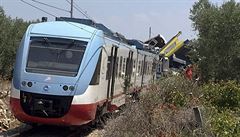 Úterní elní sráka vlak na jihu Itálie se zaadila na ebíek tch...