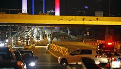 Turecká armáda blokuje most spojující Evropu s Asií