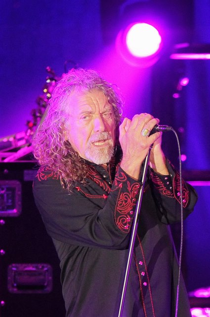 Robert Plant & The Sensational Space Shifters (Plze, Amfiteátr Lochotín, 27....