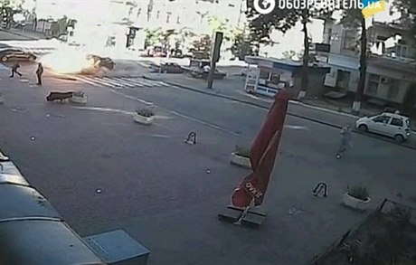 Výbuch automobilu v centru Kyjeva, pi kterém zahynul bloruský noviná.