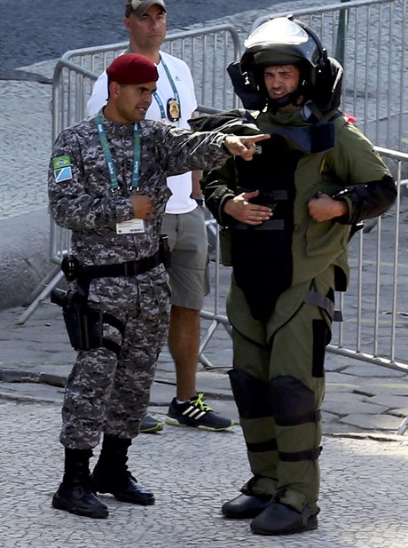 Policie a pyrotechnici v Riu znekodnili nebezpený pedmt.