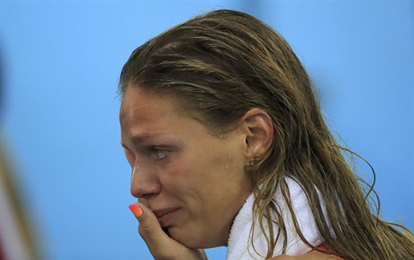 Slzy nenávidné plavkyn. Ruska Julia Jefimovová získala v Riu stíbro, pesto...