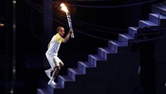 Slavnostní zahájení olympijských her v Riu 2016 ( Vanderlei de Lima zapálil...