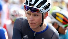Britský cyklista Christopher Froome eká na zahájení silniního závodu na OH v...