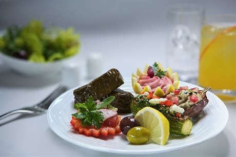 Tradiní arabské jídlo Mezze