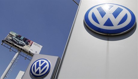 Koncern VW mohl nainstalovat podvodné mení do 11 milionu automobil