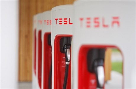 Dobíjecí stanice pro vozy Tesla, ale i dalí elektromobily a elektrická zaízení