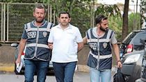 Vyhoštění. Sofie podle tureckých médií záhy po členovi Gülenova hnutí (na... | na serveru Lidovky.cz | aktuální zprávy