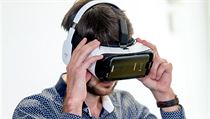 Simulátor využívá brýlí Samsung Gear VR a mobilních telefonů tohoto výrobce,... | na serveru Lidovky.cz | aktuální zprávy