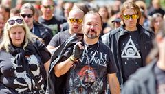 Návtvníci metalového festivalu Brutal Assault.