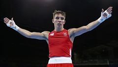 Irský boxer Michael Conlan po tvrtfinálové poráce na olympijských hrách v Riu...