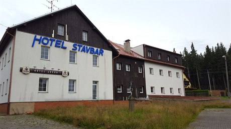 Hotel Stavba, který slouil jako pedobraz Woodstonu.