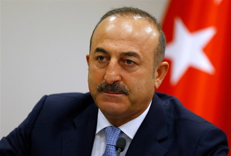 Turecký ministr zahranií Mevlüt Çavuoglu.