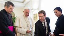 Papež František se setkal s šéfem Facebooku Zuckenbergem. | na serveru Lidovky.cz | aktuální zprávy